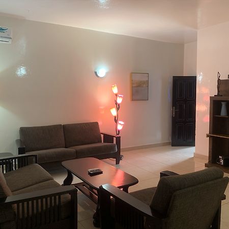 Maryland Guesthouse Monrovia Dış mekan fotoğraf
