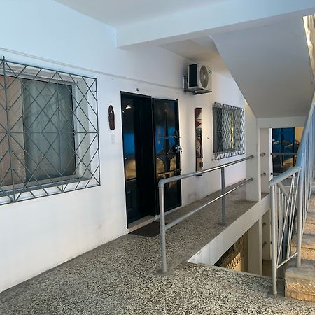 Maryland Guesthouse Monrovia Dış mekan fotoğraf