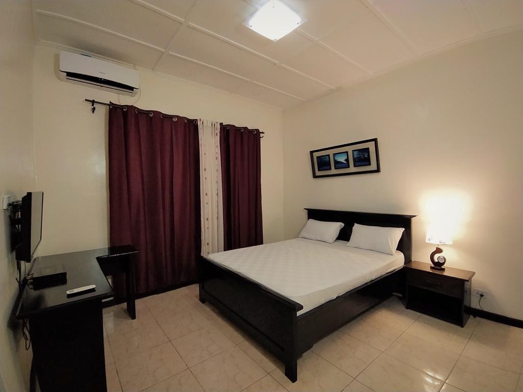 Maryland Guesthouse Monrovia Dış mekan fotoğraf