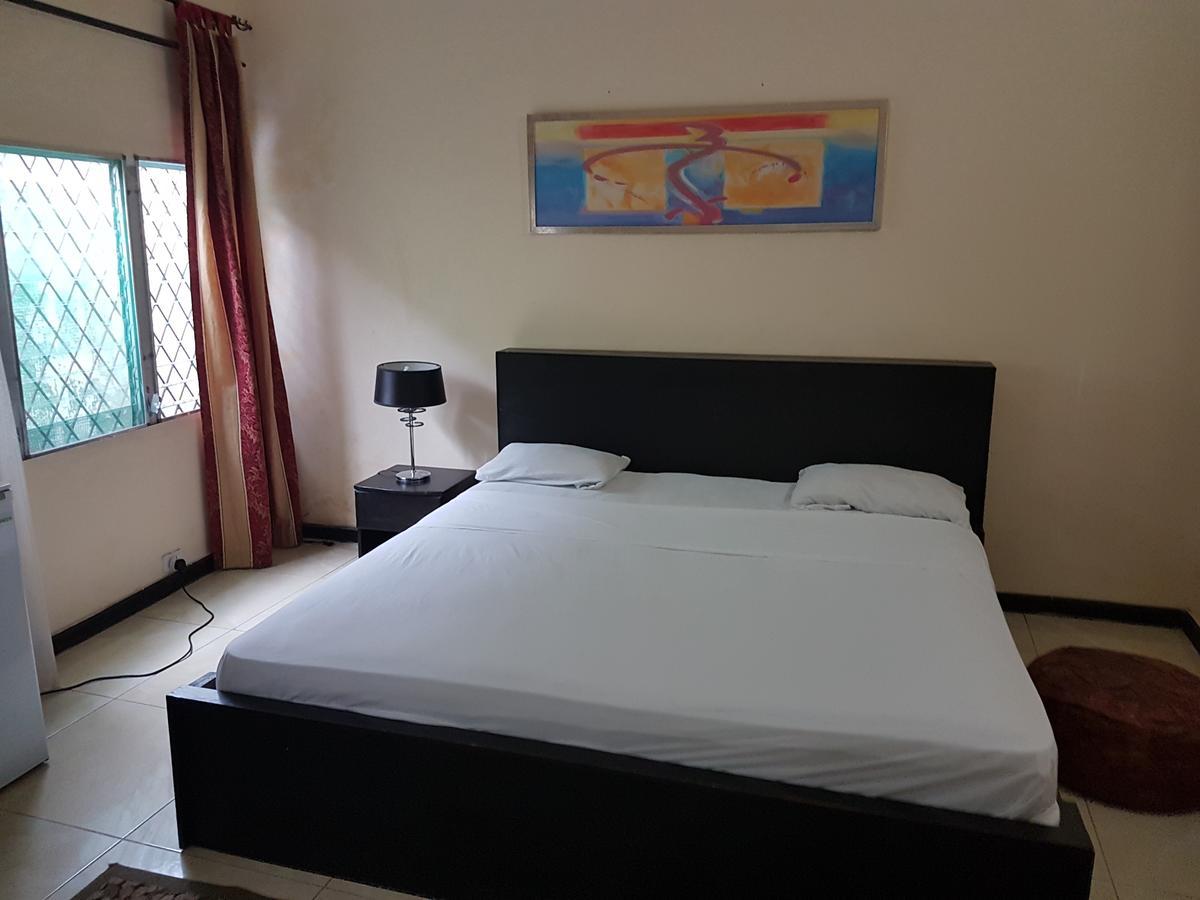 Maryland Guesthouse Monrovia Dış mekan fotoğraf