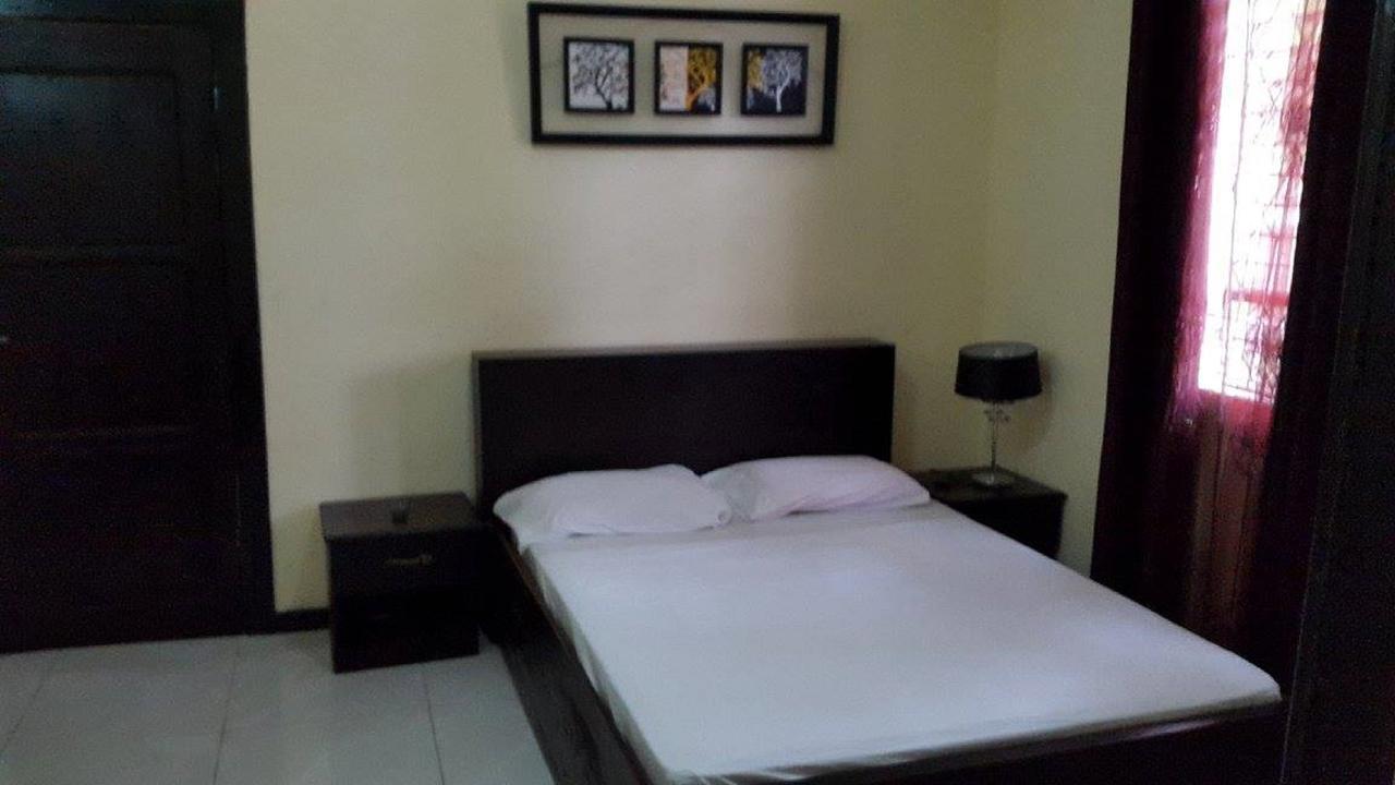Maryland Guesthouse Monrovia Dış mekan fotoğraf
